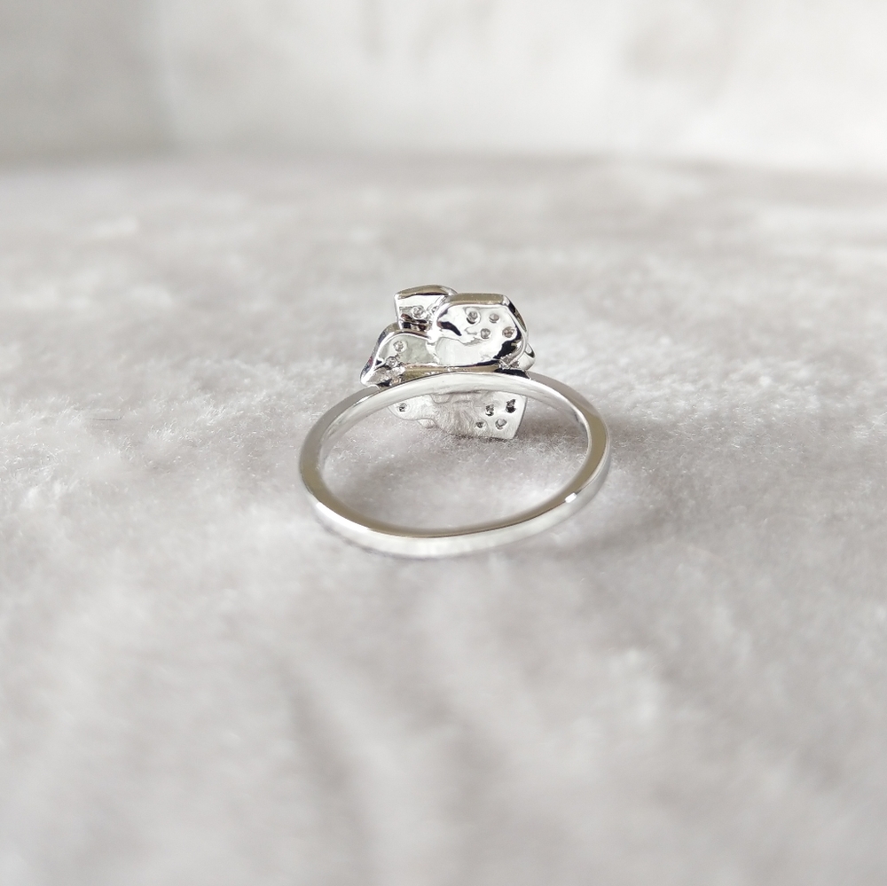 💎NEW💎 WHITE GOLD PLATED CAMILLIA RING - Picture 7 of 9